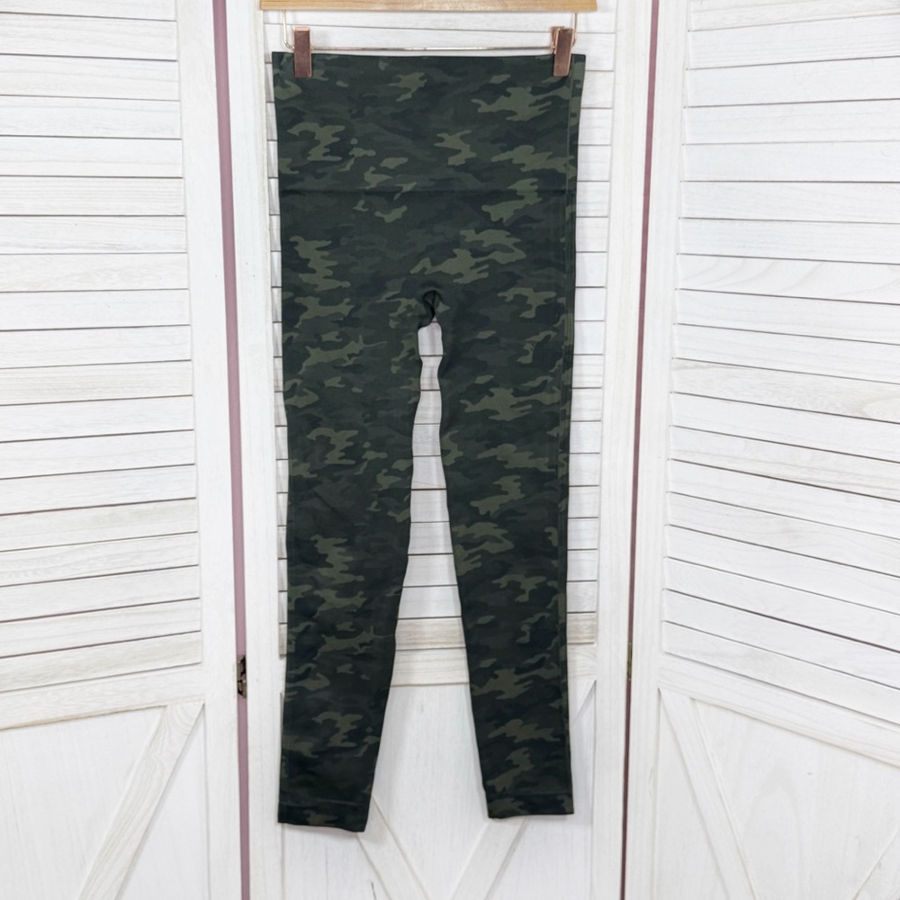 Spanx Look At Me Now Green Camouflage High Waist Seamless Leggings Medium